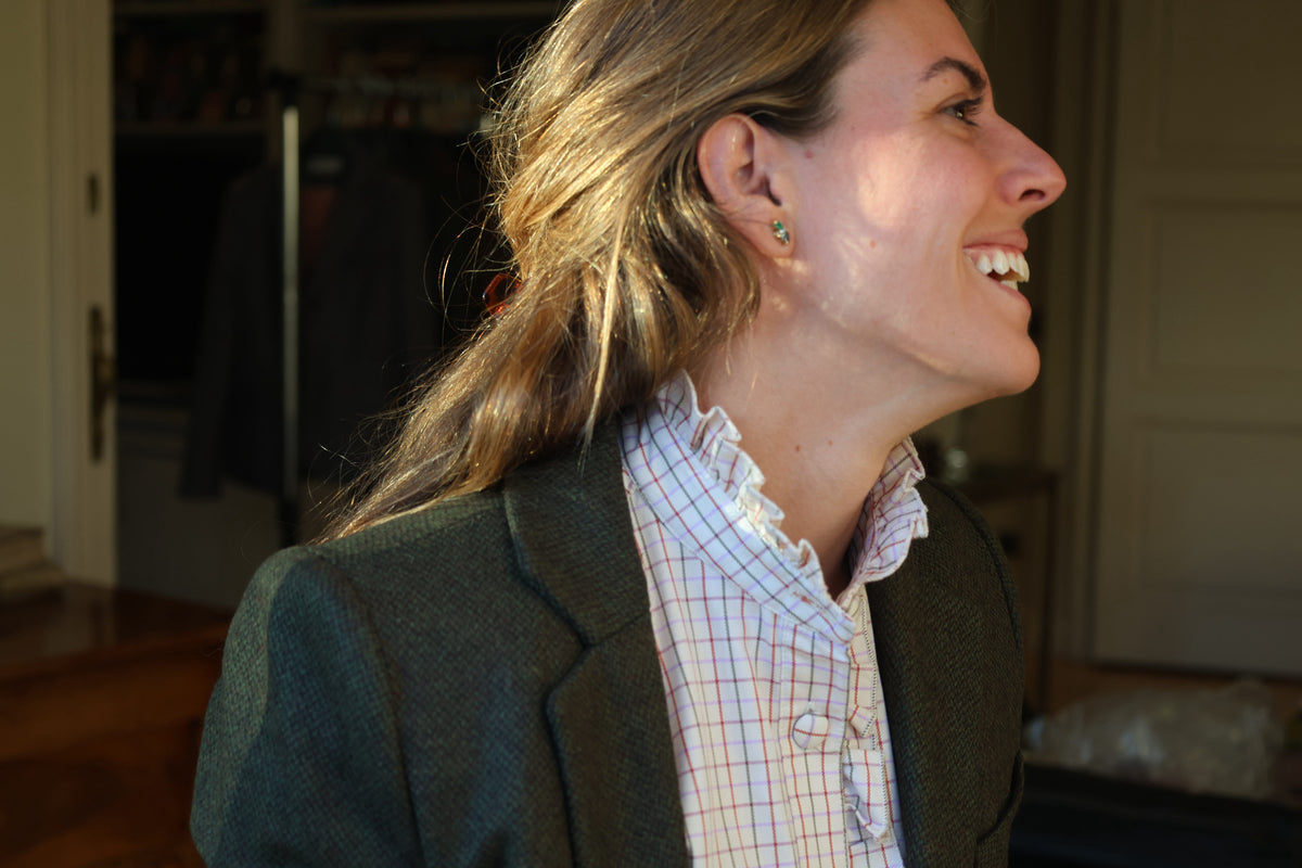 Chaqueta Cambridge de lana, retrato de perfil — VALRIC