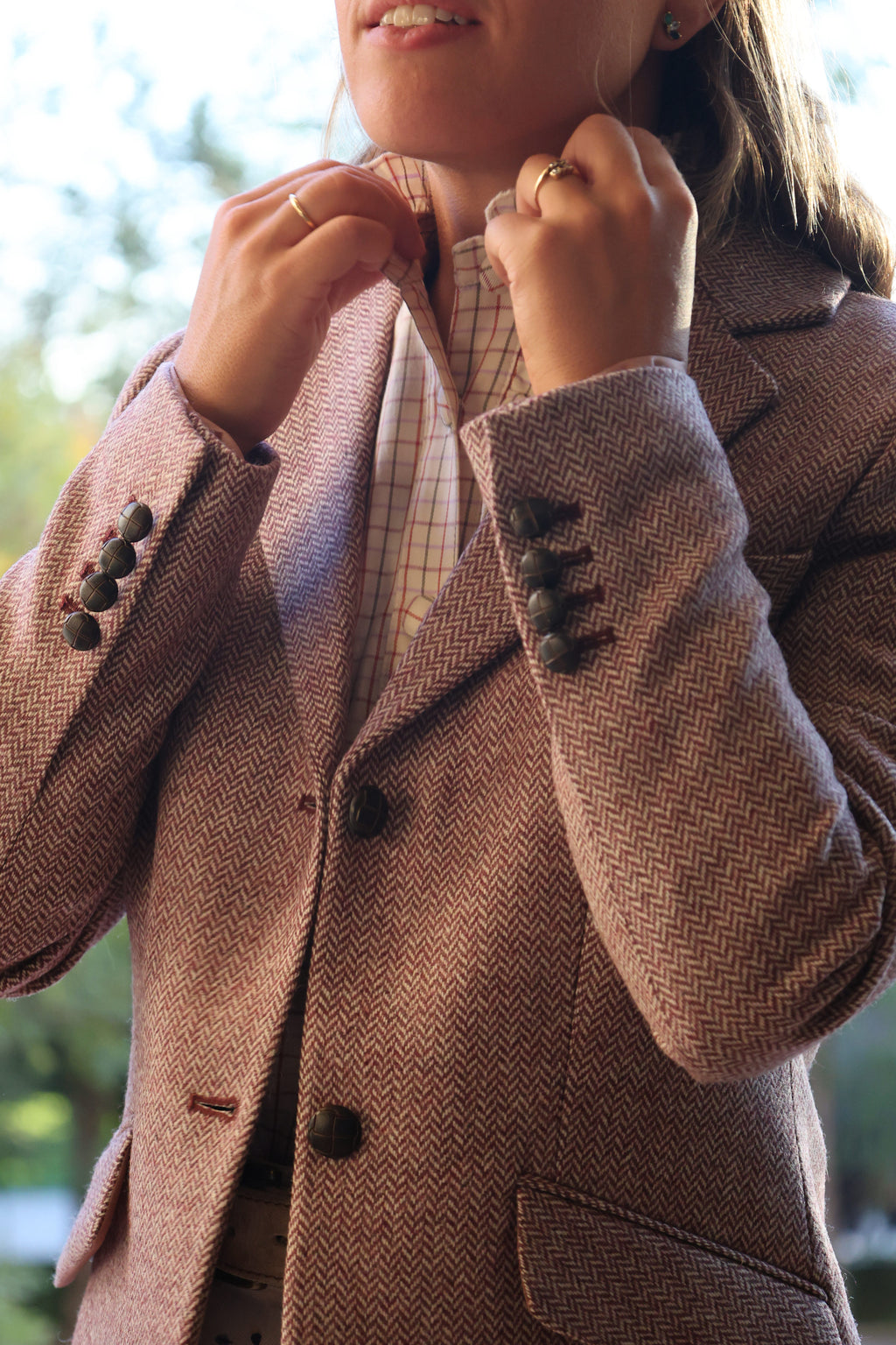 Chaqueta Deauville de lana, detalle de la manga — VALRIC