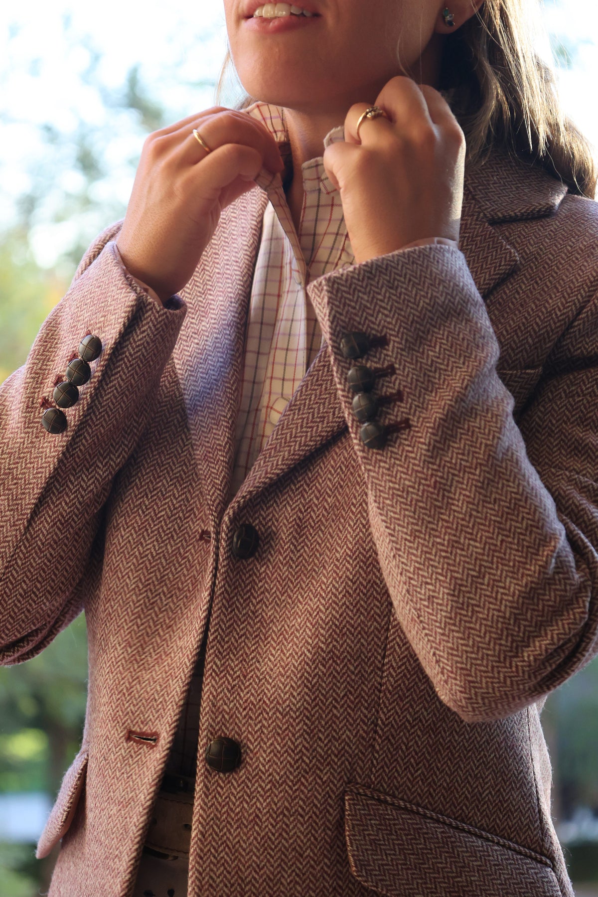 Chaqueta Deauville de lana, detalle de la manga — VALRIC