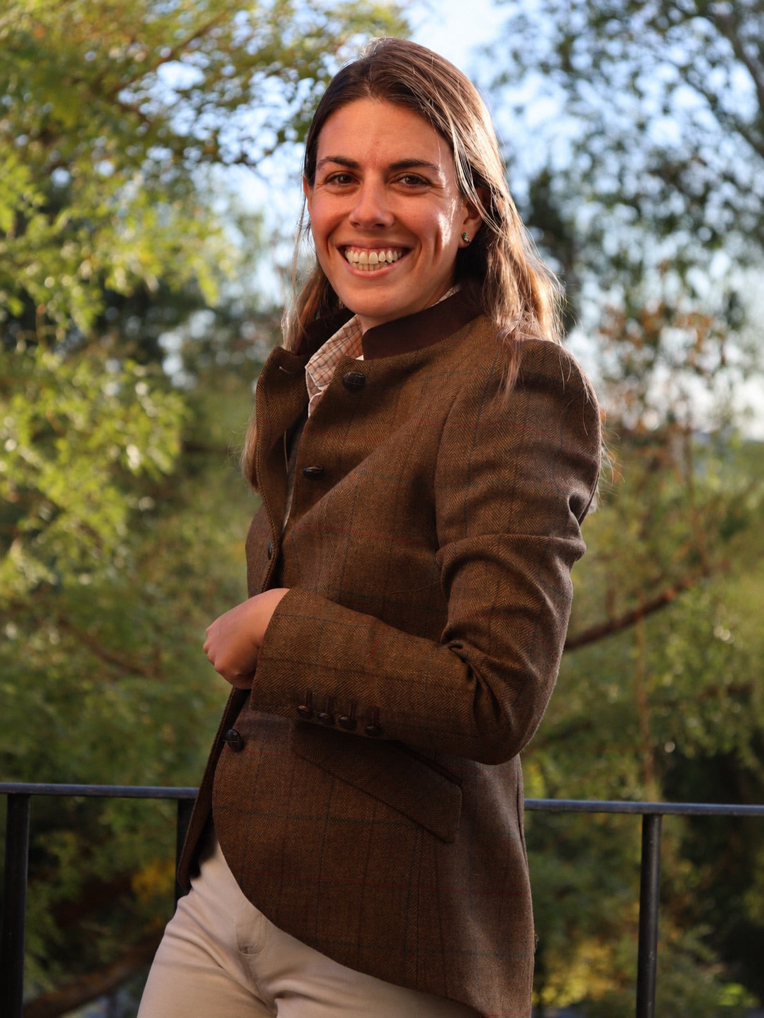 Austriaca Chelsea de cachemir y lana, puesta en exterior — VALRIC