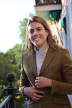Milan jacket in cashmere and wool, portrait outdoors — VALRIC